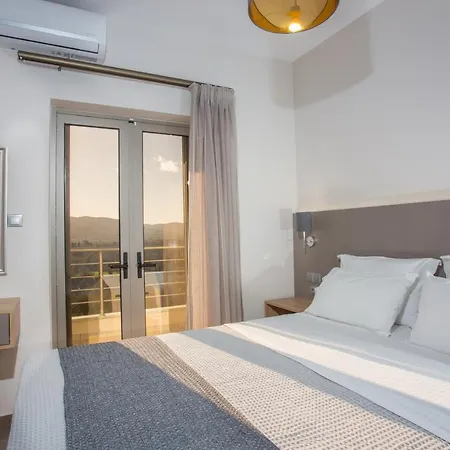 Vardians & 3* Κάρυστος