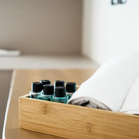 Vardians & Κάρυστος