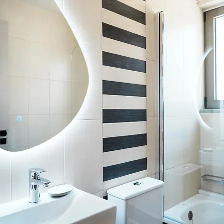 Ξενοδοχείο με διαμερίσματα Vardians &