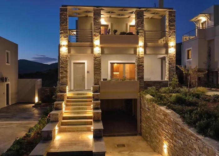 Vardians & Ξενοδοχείο με διαμερίσματα 3*