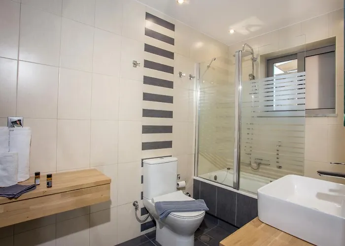 Vardians & Κάρυστος